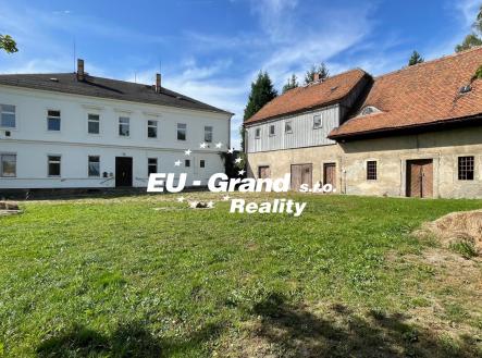 Prodej nájemního domu, 300 m² obrázek