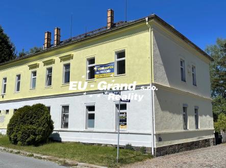 Prodej nájemního domu, 300 m²