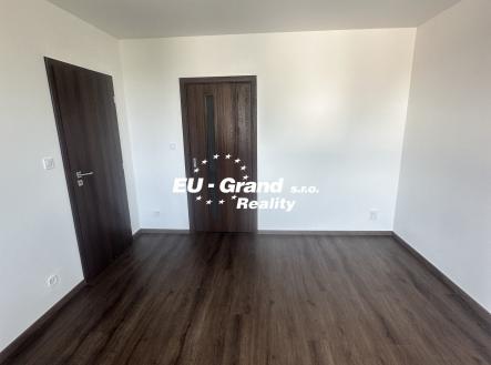 Pronájem bytu, 3+kk, 68 m²