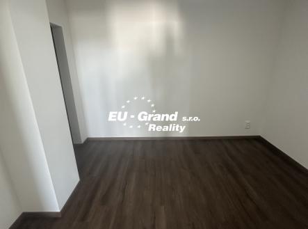 Pronájem bytu, 3+kk, 68 m²
