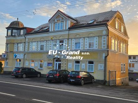 Prodej nájemního domu, 2 100 m²