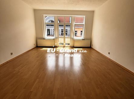 Pronájem bytu, 2+1, 90 m²
