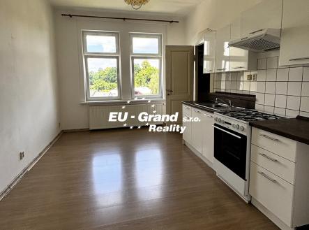 Pronájem bytu, 2+1, 90 m²