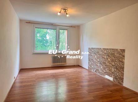 Pronájem bytu, 1+kk, 27 m²