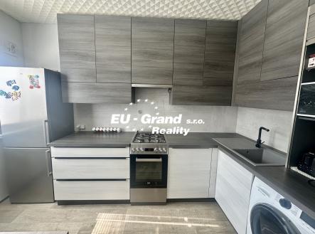 Prodej bytu, 3+1, 66 m²