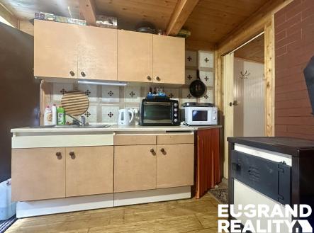 Prodej pozemku pro bydlení, 2 068 m²