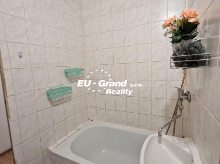 WhatsApp Image 2024-09-23 at 11.15.00 (1)