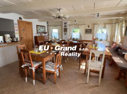 Prodej hotel, 683 m²