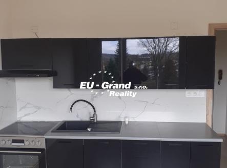 Pronájem bytu, 1+1, 42 m² obrázek