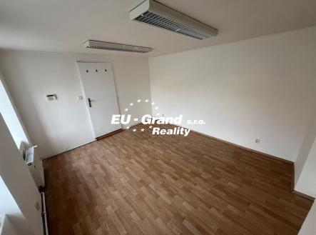 Pronájem bytu, 2+kk, 68 m²