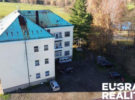 Prodej nájemního domu, 1 165 m²