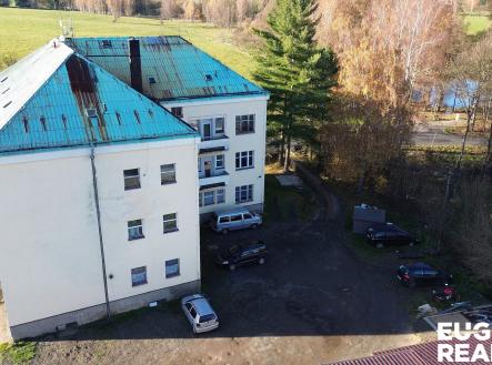 Prodej nájemního domu, 1 165 m²