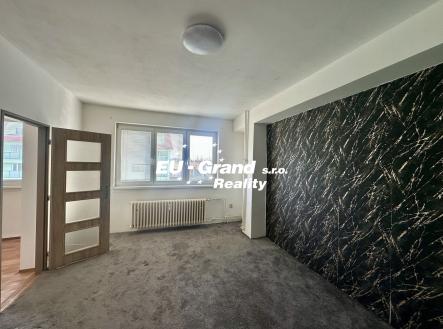 Pronájem bytu, 2+1, 61 m²