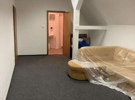 Pronájem kanceláře, 94 m²