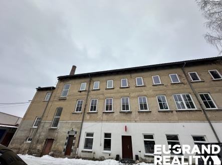 Prodej obchodní prostor, 900 m²