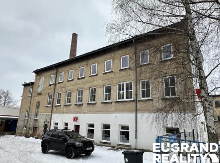 Prodej obchodní prostor, 900 m²