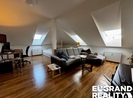 Pronájem bytu, 2+1, 90 m²