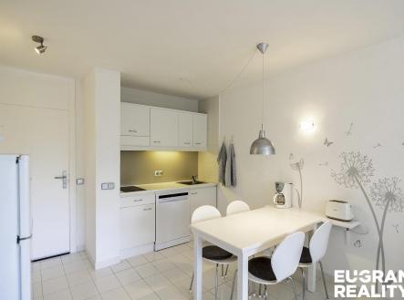 Prodej bytu, 3+kk, 72 m²