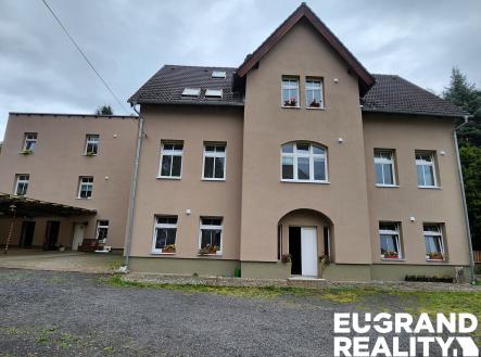 Pronájem bytu, 4+kk, 100 m²