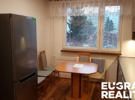 Pronájem bytu, 3+1, 77 m²