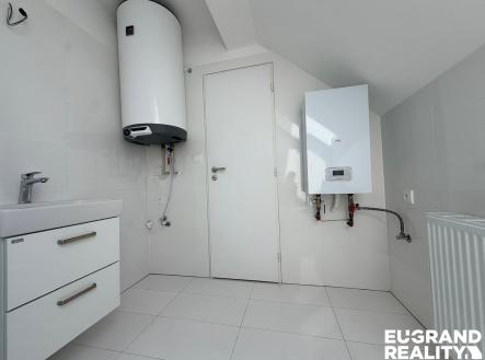 Pronájem bytu, 2+kk, 41 m²