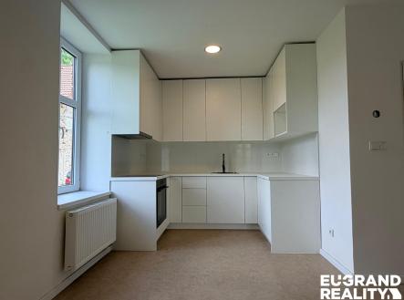 Pronájem bytu, 3+kk, 58 m²