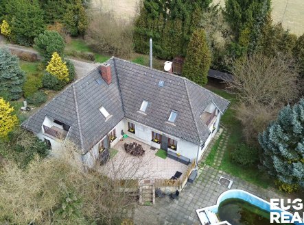 Prodej rodinného domu 219 m², Nový Bor - Janov