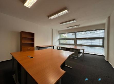 Pronájem - kanceláře, 29 m²