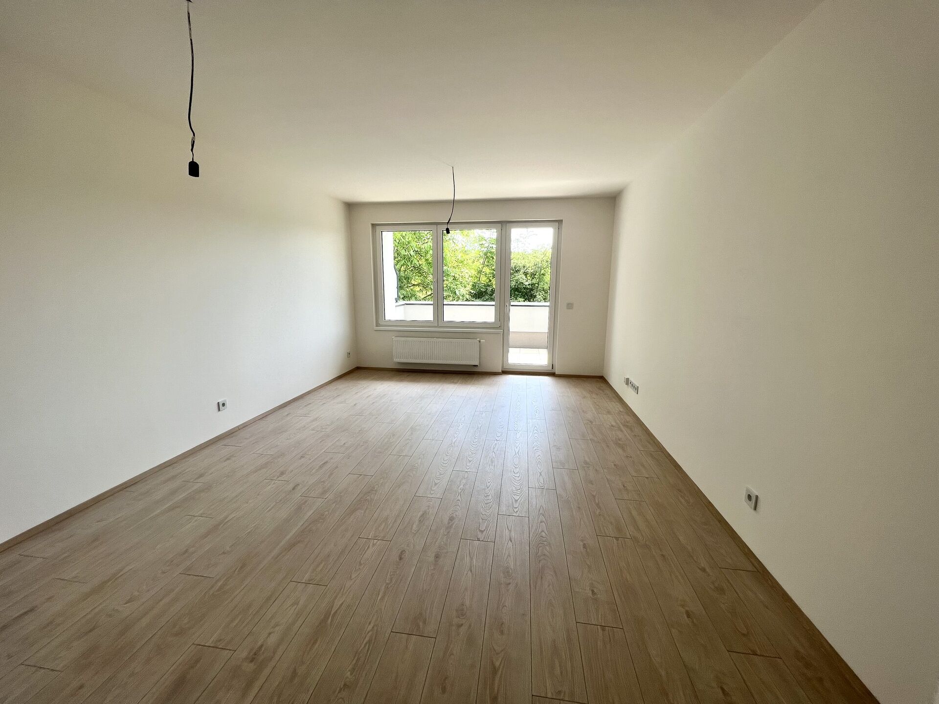 Pronájem bytu (34m2) 1+kk s terasou (9m2), novostavba - Fr. Diviše, Praha 10