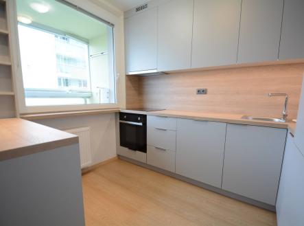 Pronájem moderního bytu 3+kk, ul. Jeseniova, Praha 3 – Žižkov