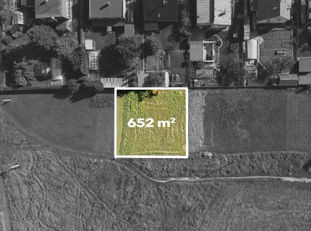 Stavební pozemek 652 m² – Lány
