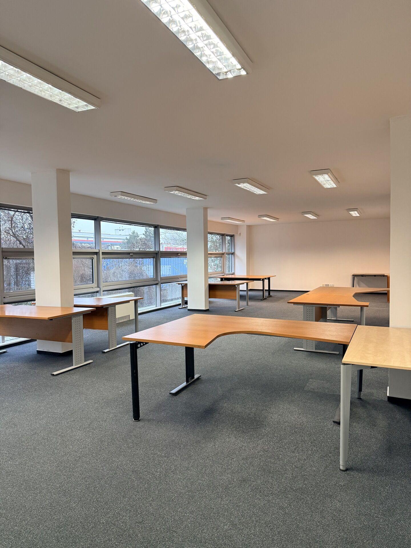 Pronájem kanceláře 97,8m2