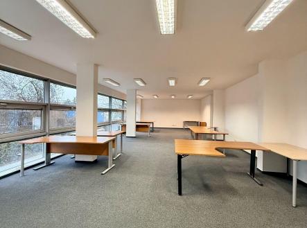 Pronájem kanceláře, 97 m²