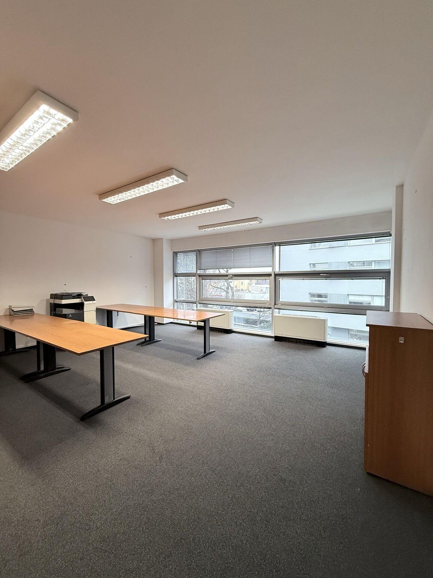 Pronájem kanceláře 29,7m2