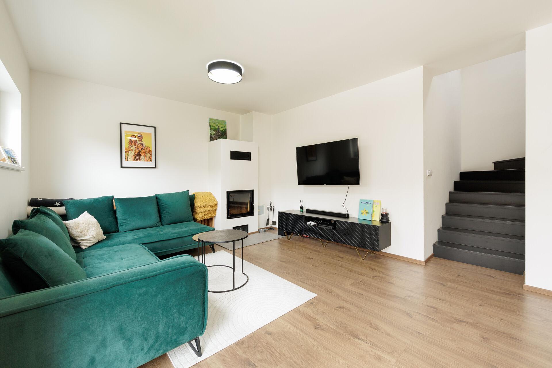 Pronájem rodinného domu 4+kk se zahradou 329 m2, Říčany