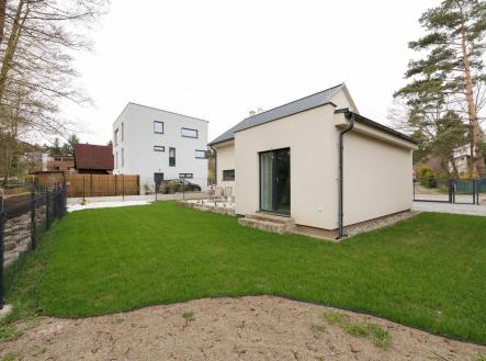 Pronájem bytu, 1+kk, 32 m²