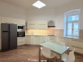 Pronájem bytu, 2+1, 75 m²