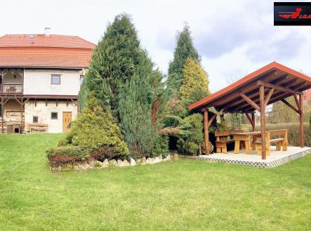 Prodej - dům/vila, 300 m²