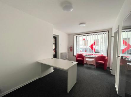 Pronájem obchodní prostor, 75 m²