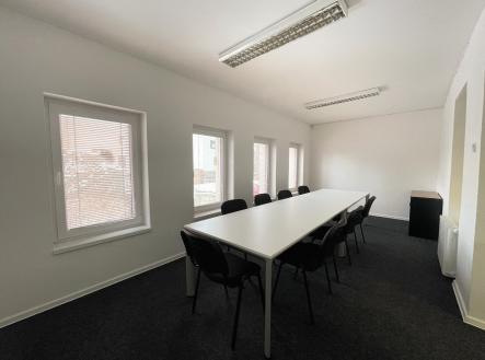 Pronájem obchodní prostor, 75 m²