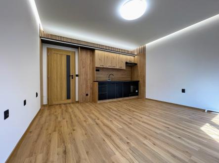 Pronájem bytu, 2+kk, 40 m²