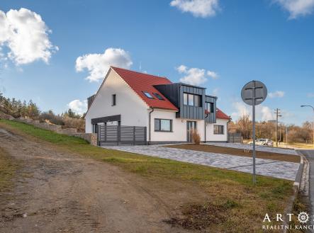 Pronájem domu/vily, 171 m²