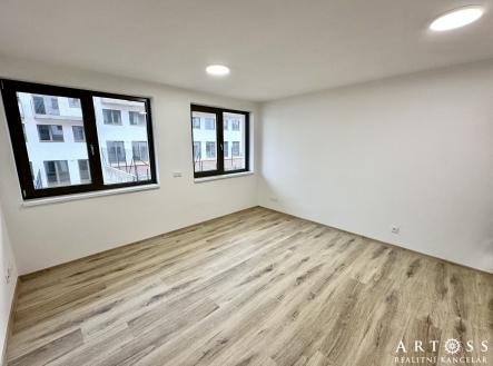 Pronájem bytu, 1+kk, 29 m²