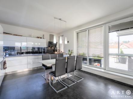 Pronájem bytu, 4+kk, 211 m²