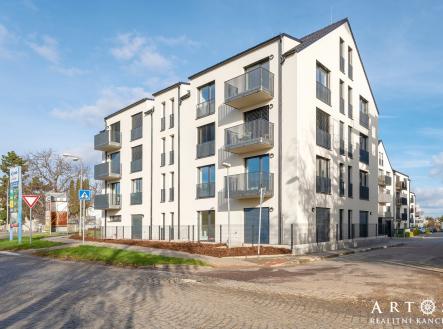 Pronájem bytu, 1+kk, 70 m²