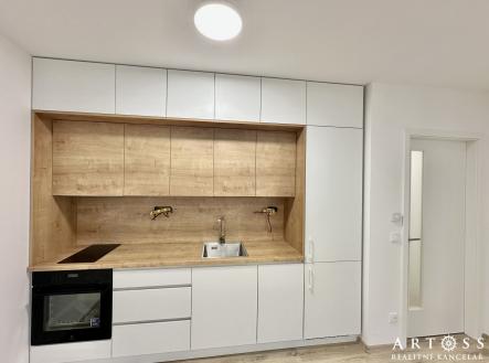 Pronájem bytu, 1+kk, 29 m²