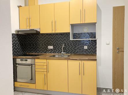 Pronájem bytu, 1+kk, 32 m²