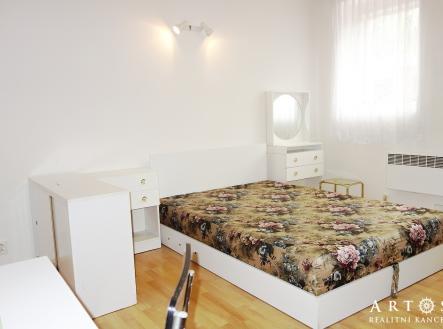 Pronájem bytu, 1+kk, 25 m²