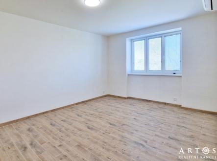 Pronájem bytu, 2+kk, 50 m²