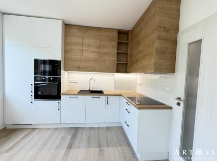 Prodej bytu, 3+kk, 90 m²